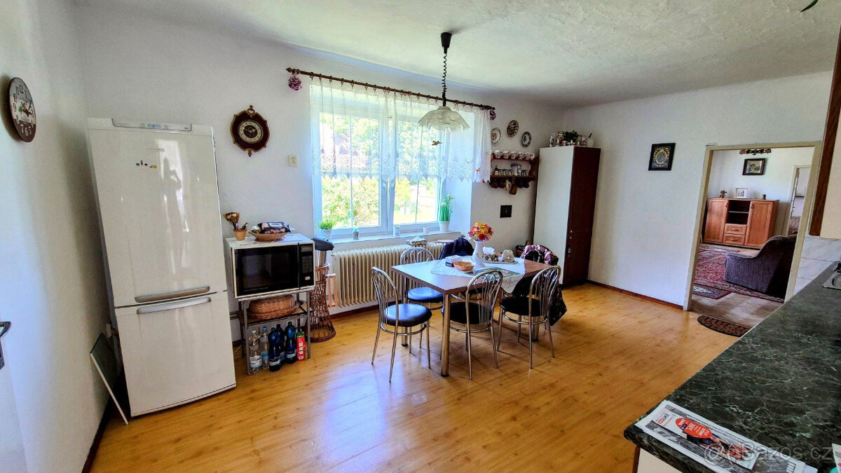 Prodej zemědělské usedlosti Krasonice - 2