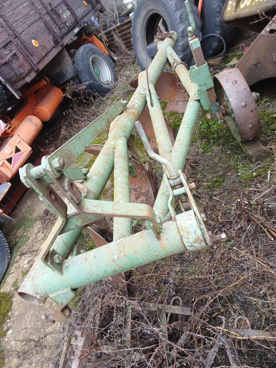 pluh 4 radličný - 2