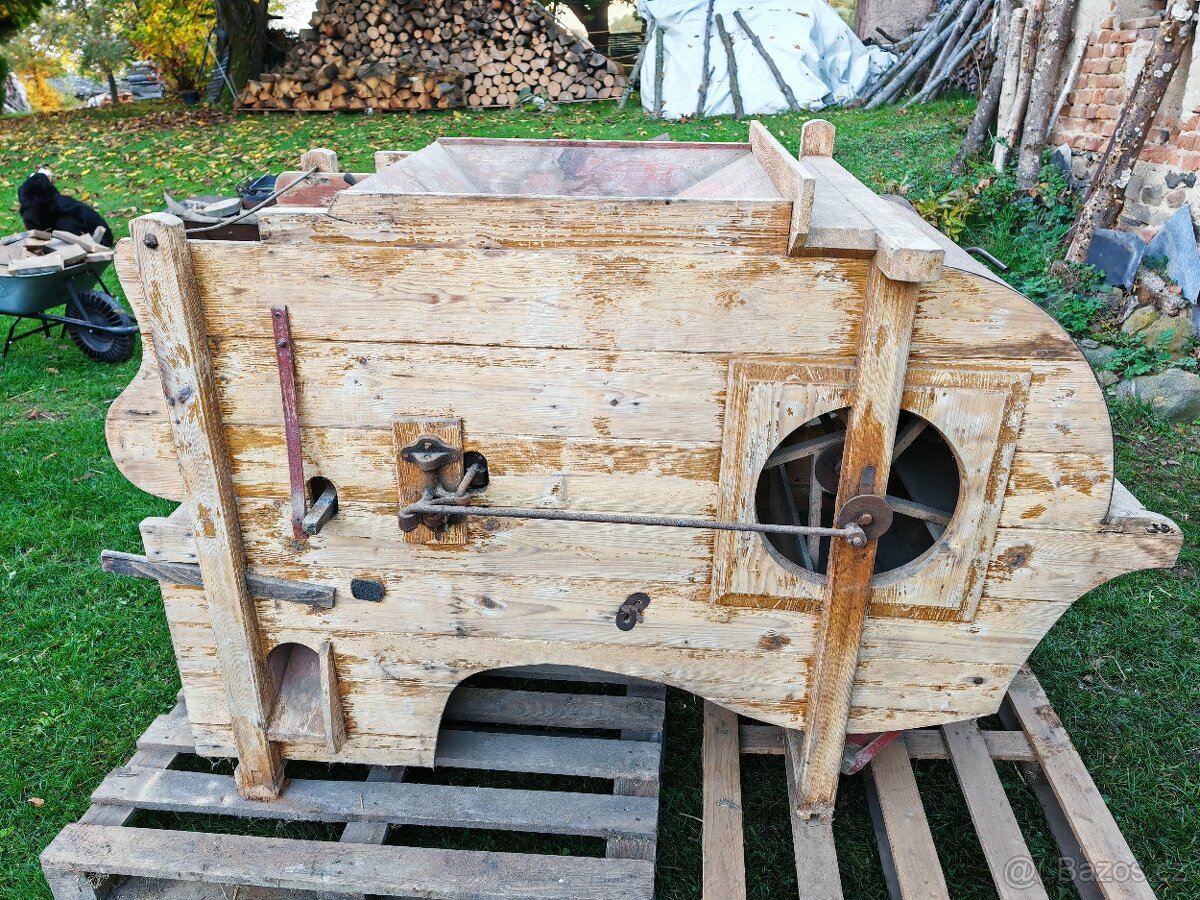 Nabízím historický fukar na obilí - 2