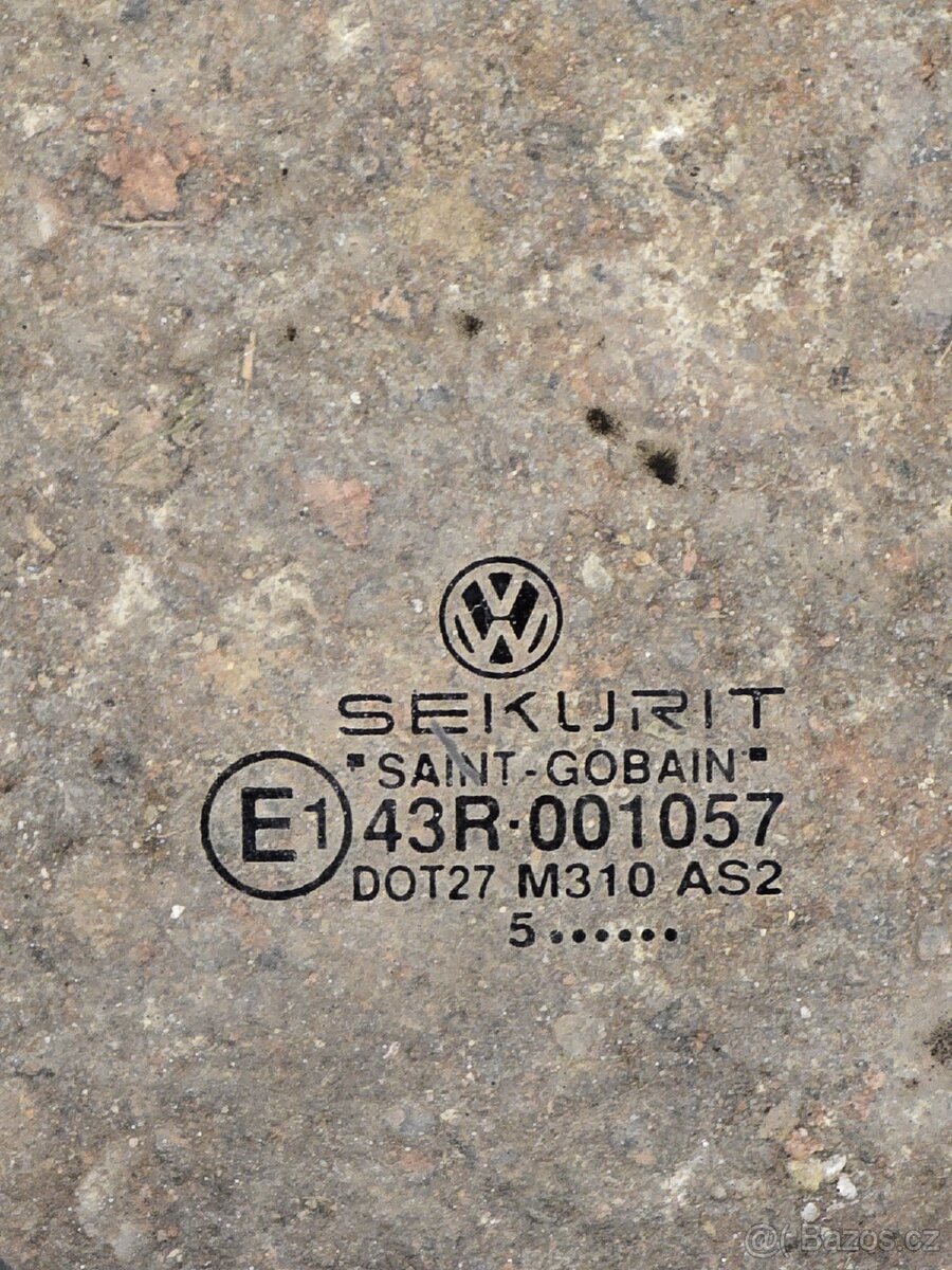 Golf 3 zadní okénko - 2