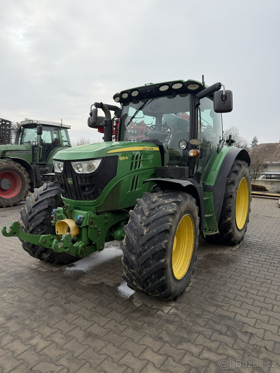 JOHN DEERE 6125R - 2