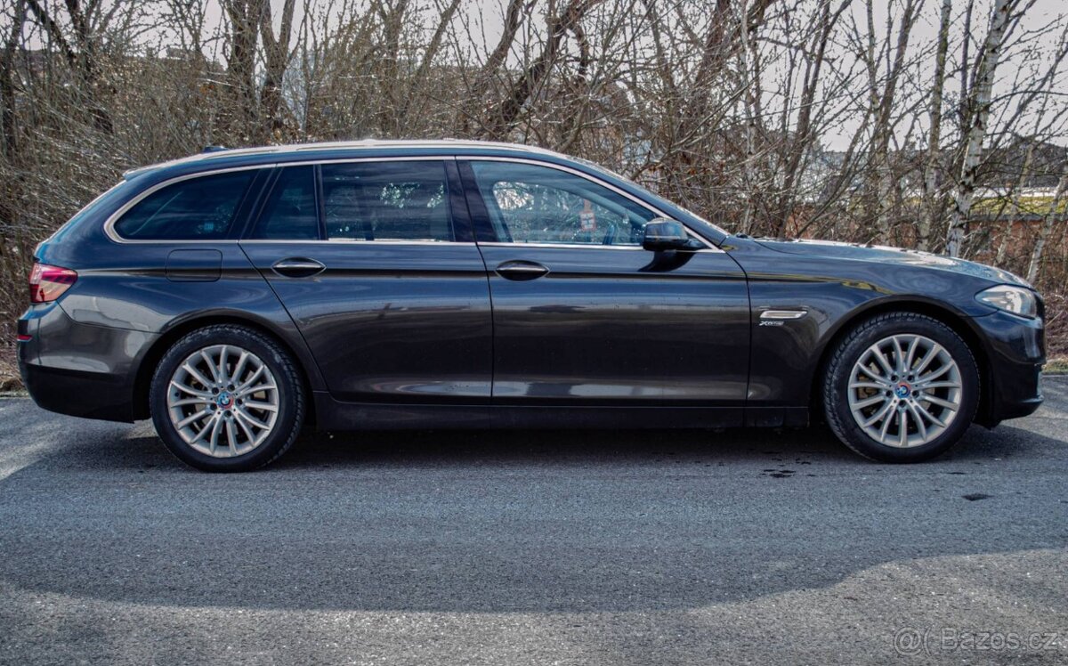 BMW 520d xDrive Touring F11 A/T - 2