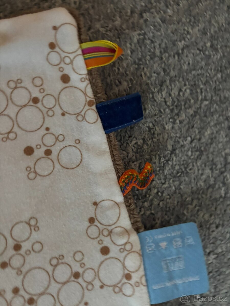 Fusak do autosedačky/ vajíčka - 2