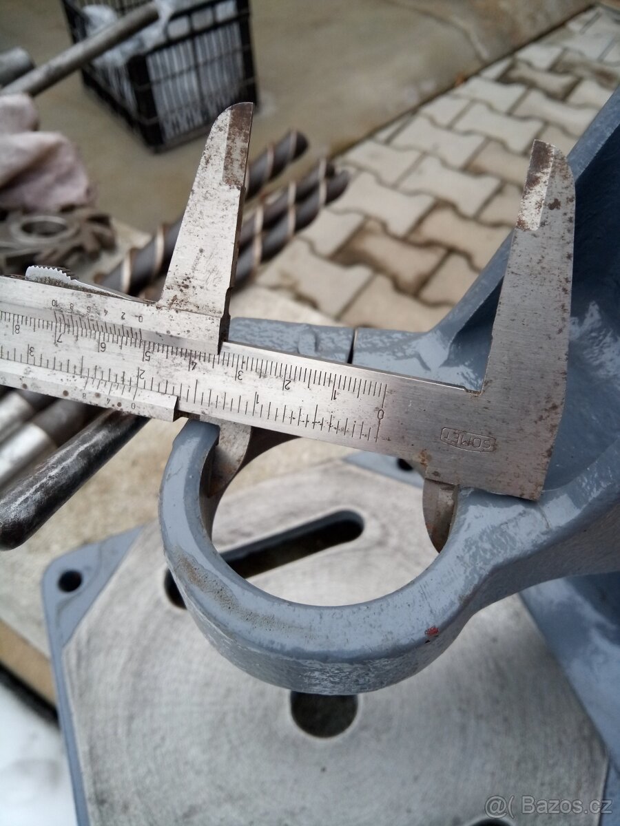 Stojan na vrtačku - 2