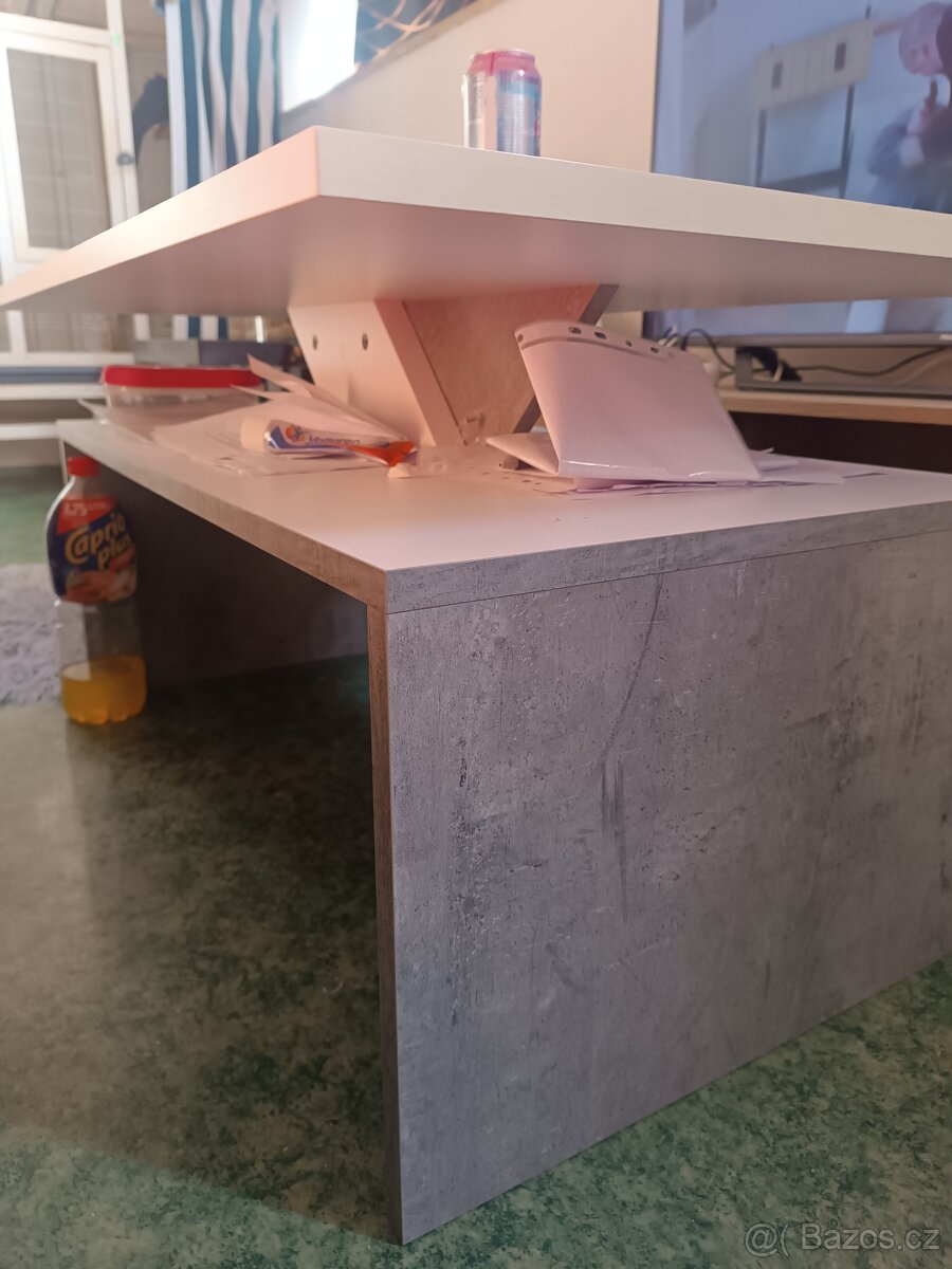 Konferenční stolek - 2