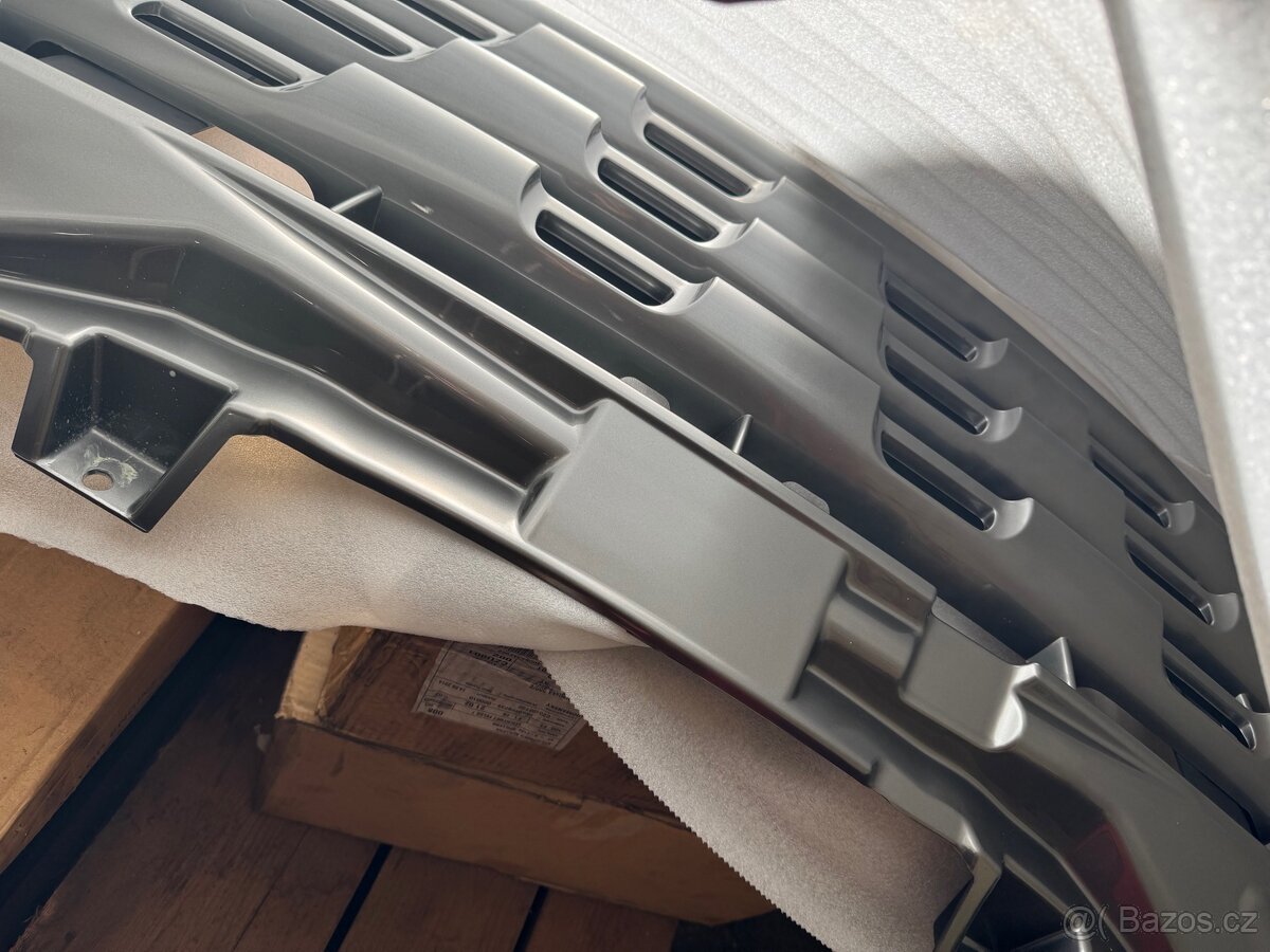 Přední mřížka renault Master - 2