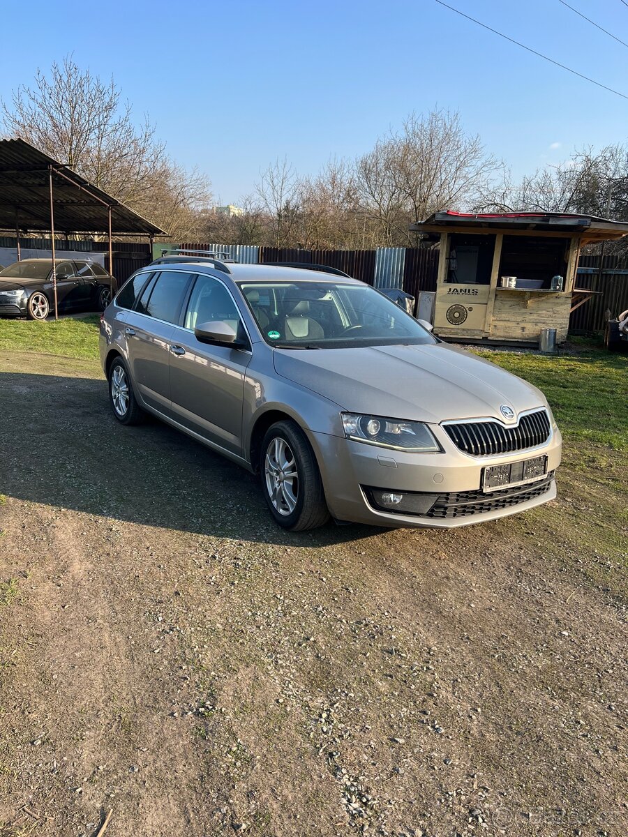 Škoda Octavia - 2