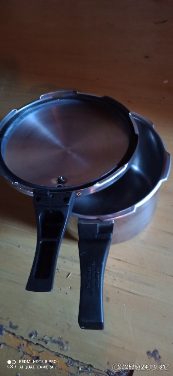 Papinak tlakový hrnec - 2