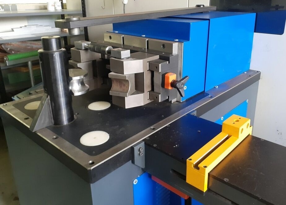 Lis vodorovný hydraulivký ohýbací T-1000 MULTI - 2