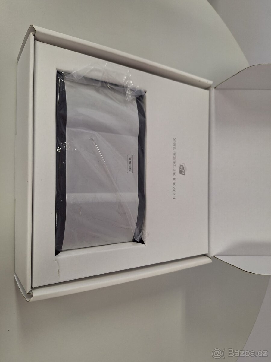 wePresent WiPG-1600 prezentační systém - 2