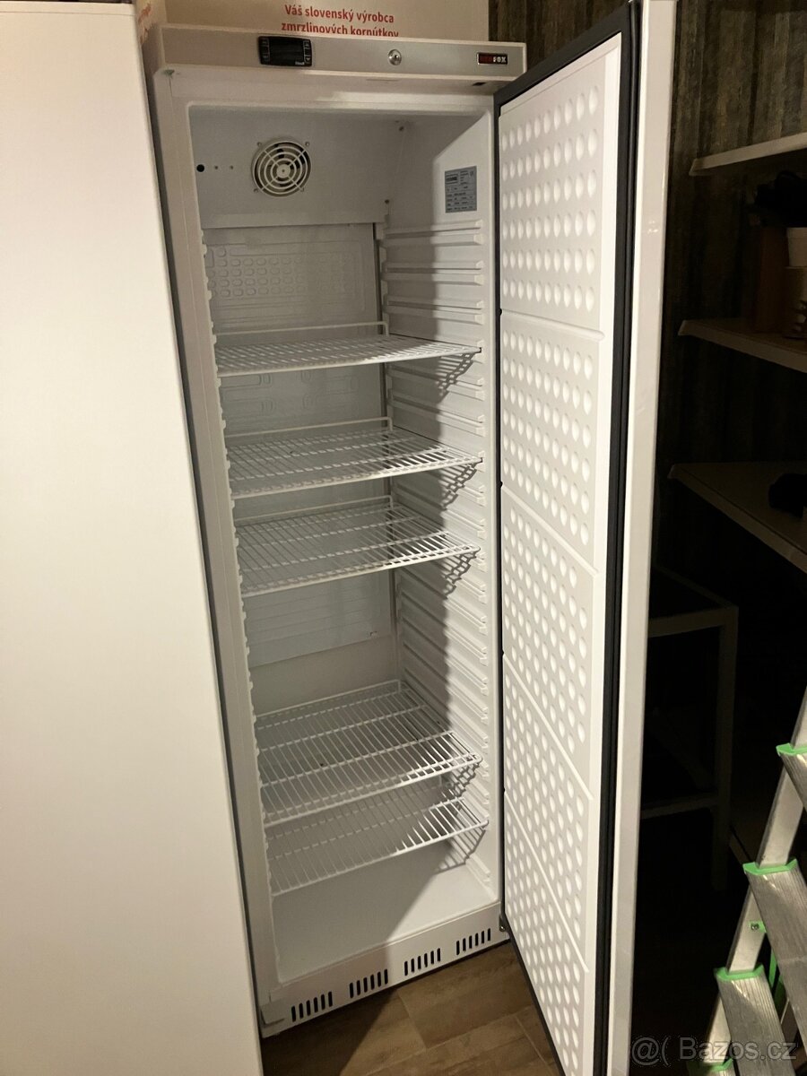 Gastro lednice REDFOX HR400 - 2