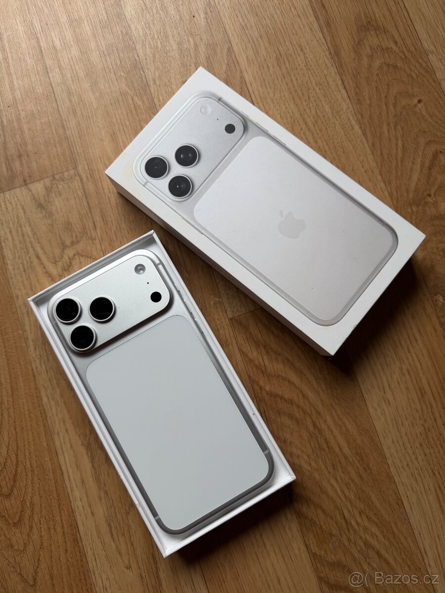 Apple iPhone 17 Pro Max 256GB stříbrný - 2