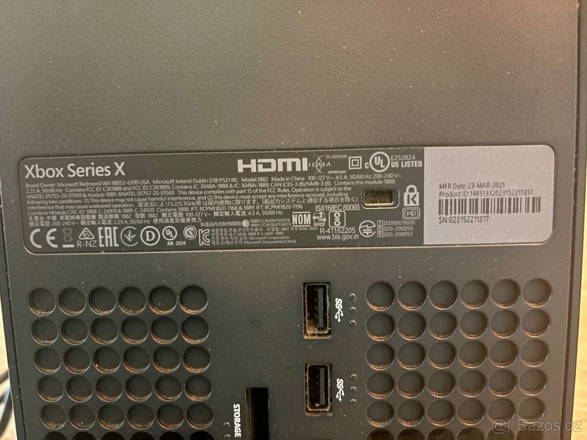 Xbox Series X 1TB + 2 ovladače + Seagate 2TB HDD - 2