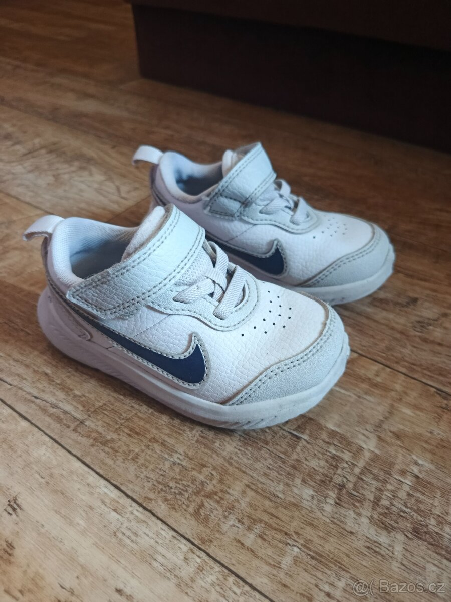 Dětské boty NIKE - velikost 22 - 2