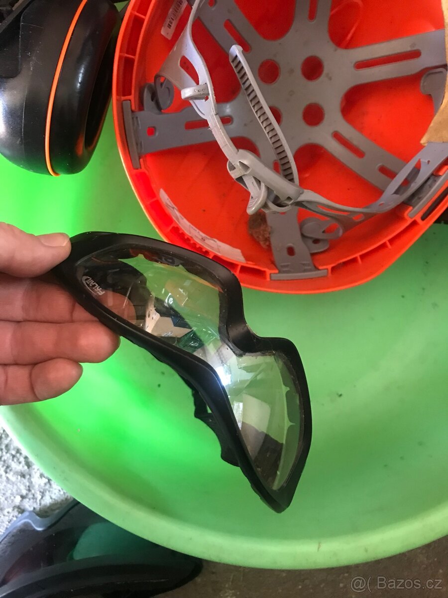 Husqvarna Helma se sluchátky - 2