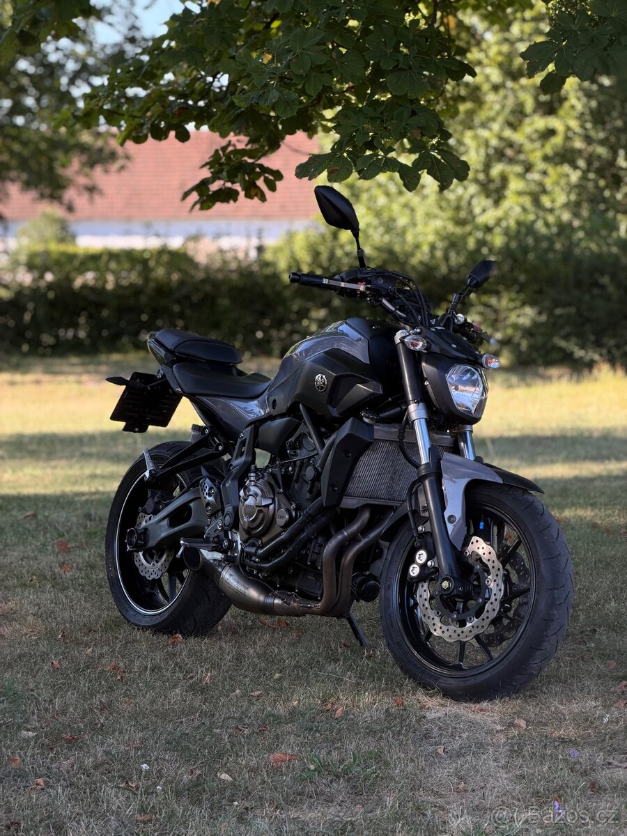 Yamaha MT 07 - 2
