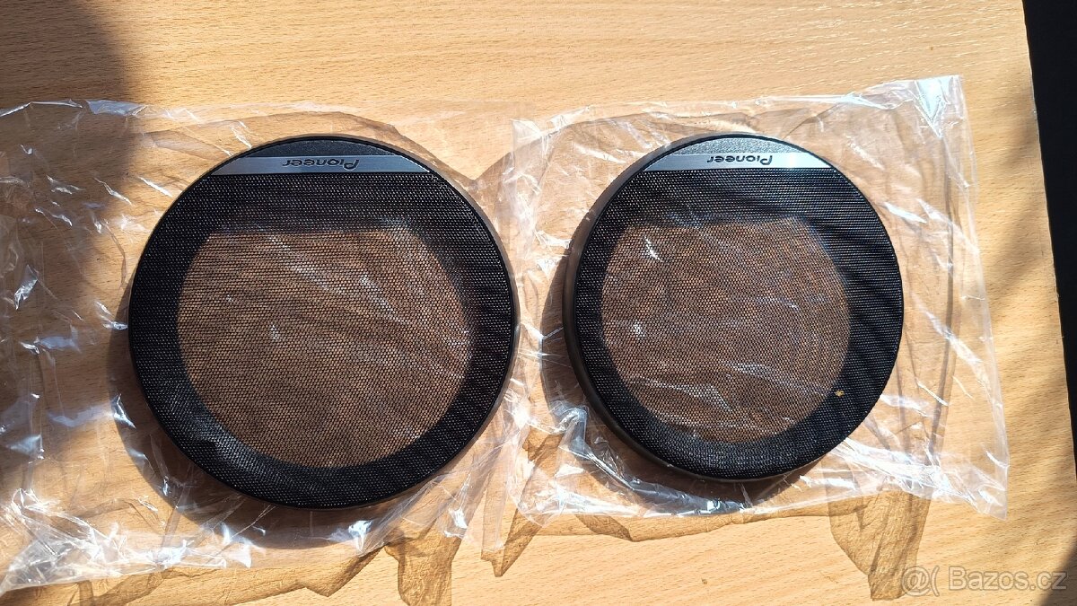 Kryty repro Pioneer - 2