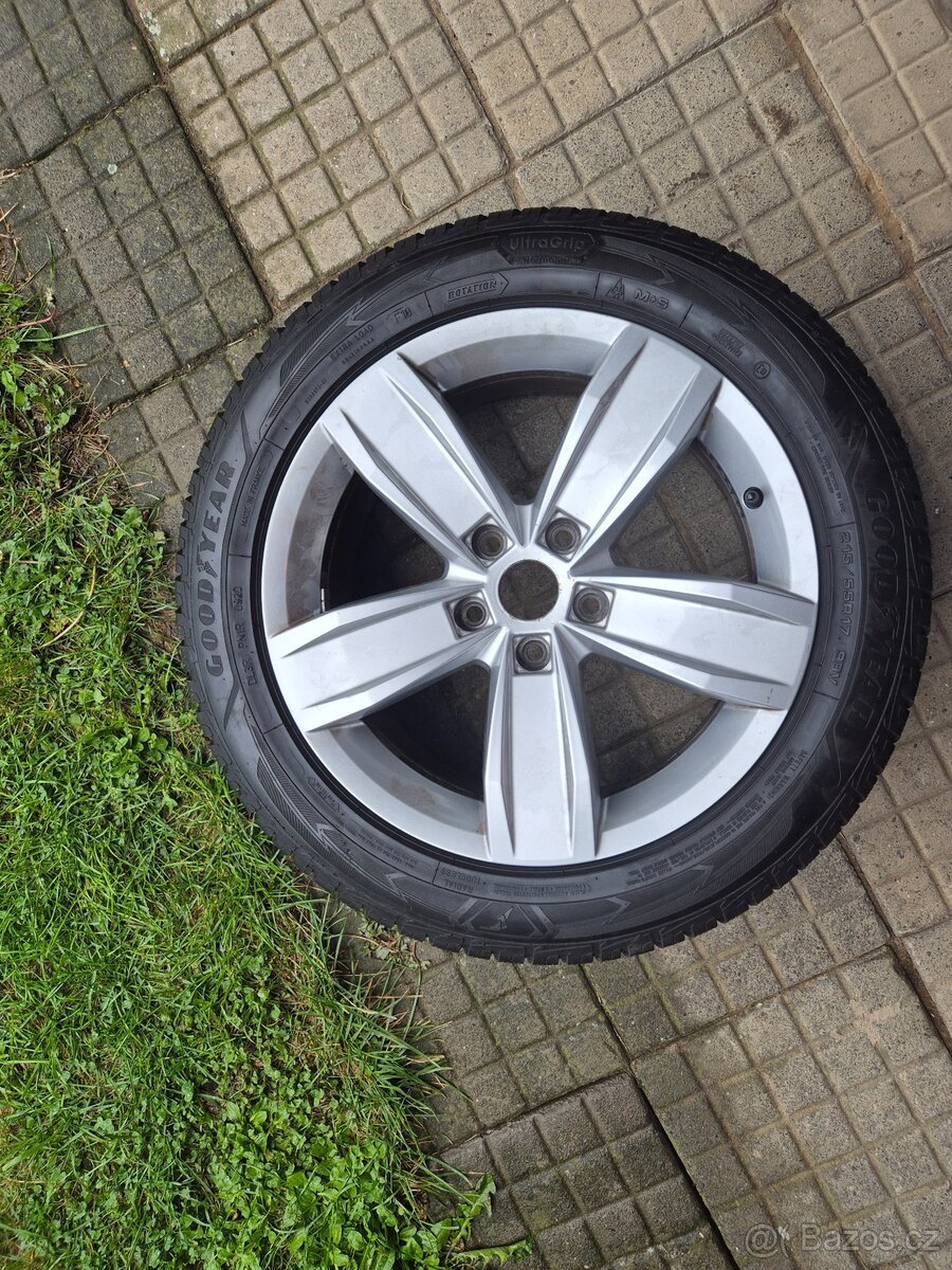 Pneu 215 / 55 R 17 98 V - 2