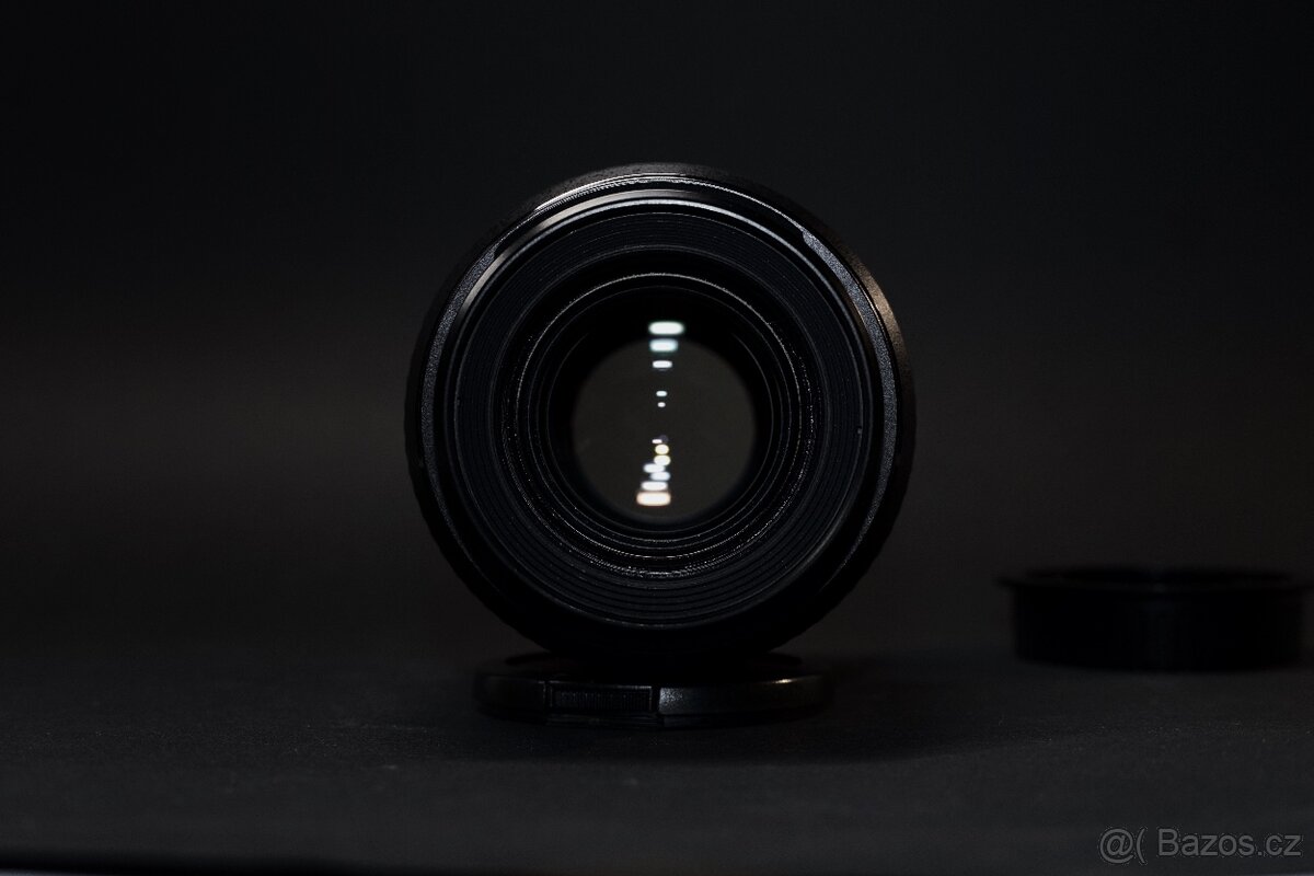 Canon EF 100mm f/2.8 Macro USM - 2
