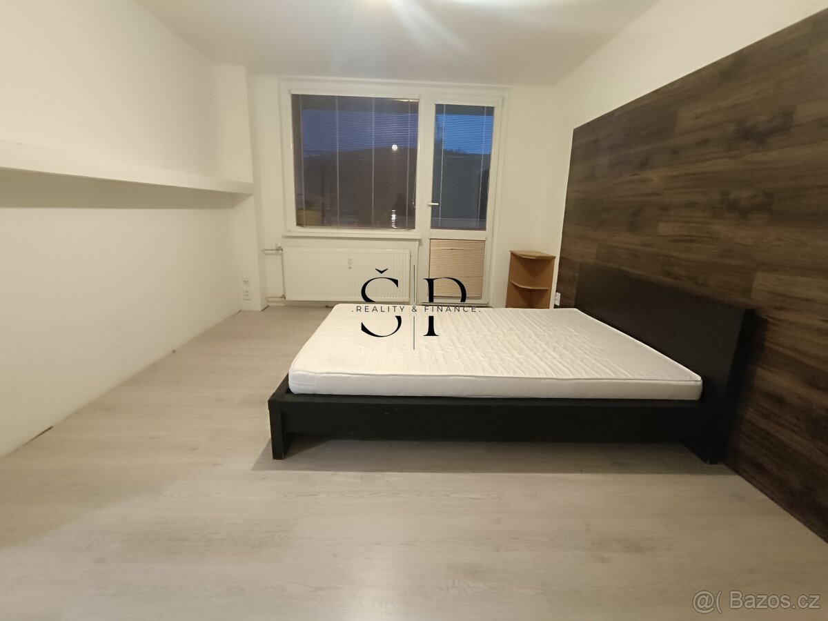 Pronájem bytu 2+1 s lodžií, 70 m² – Sídliště 9. května, Nejd - 2