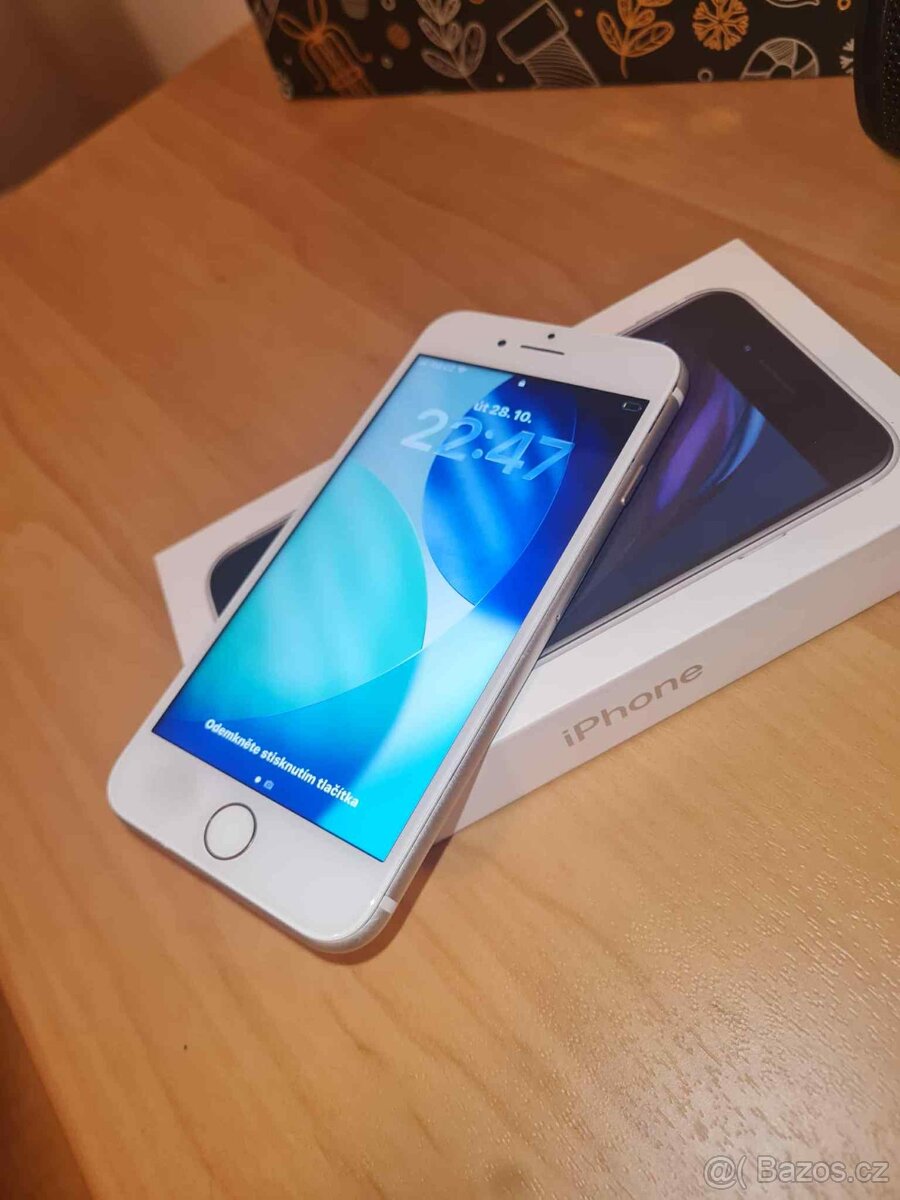 IPhone SE 2022 5G kondice baterie 100% - 2