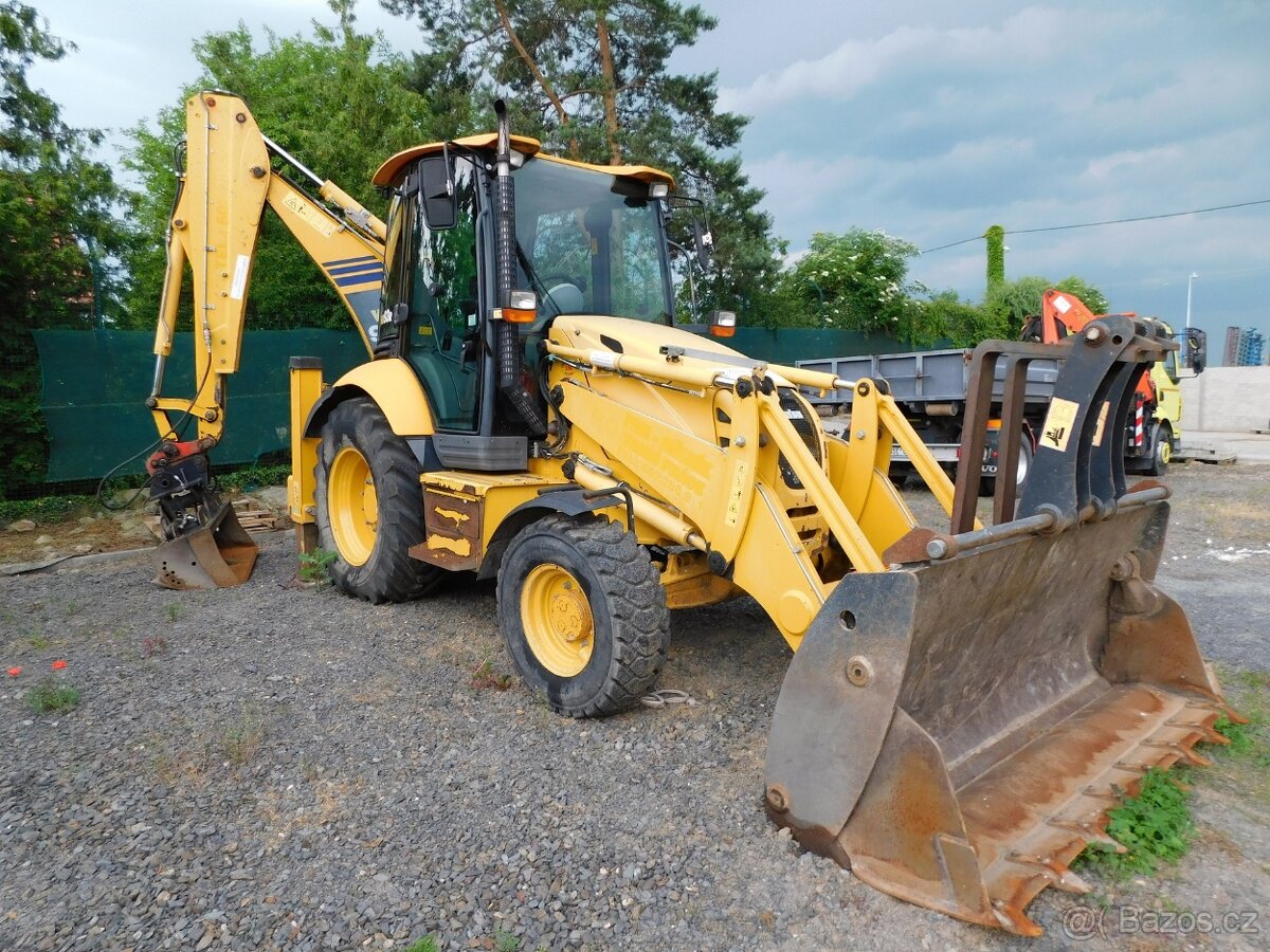 Traktorbagr KOMATSU WB 93 R, Hydraulická svahovka - 2