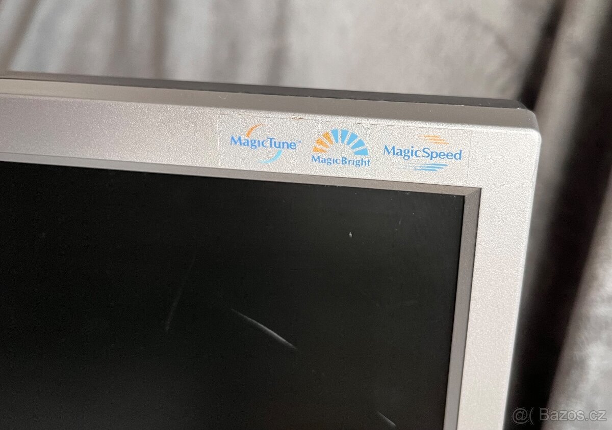 SAMSUNG SyncMaster 710n, 17", VGA - 2