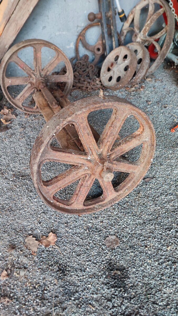 Litinová kolečke na stabilak - 2