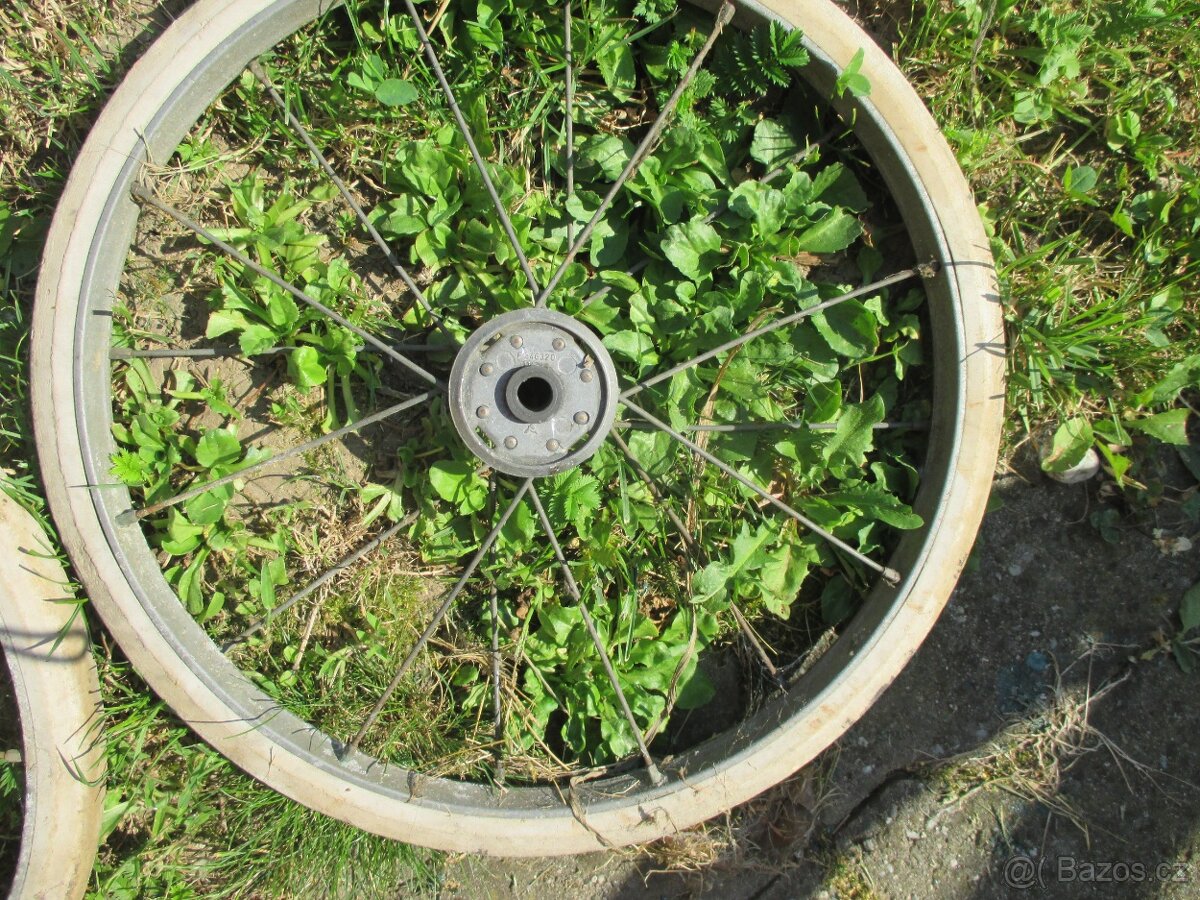 kolečka na kočárek - 2