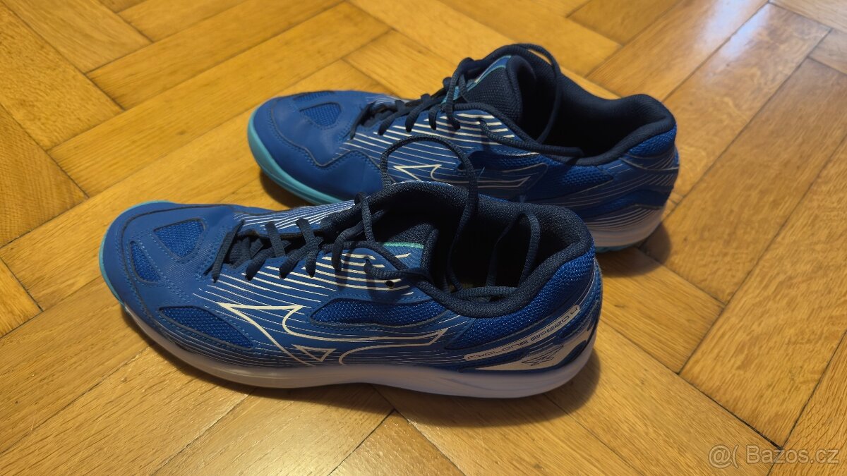 Panské sálové boty Mizuno - vel. 43 - 2