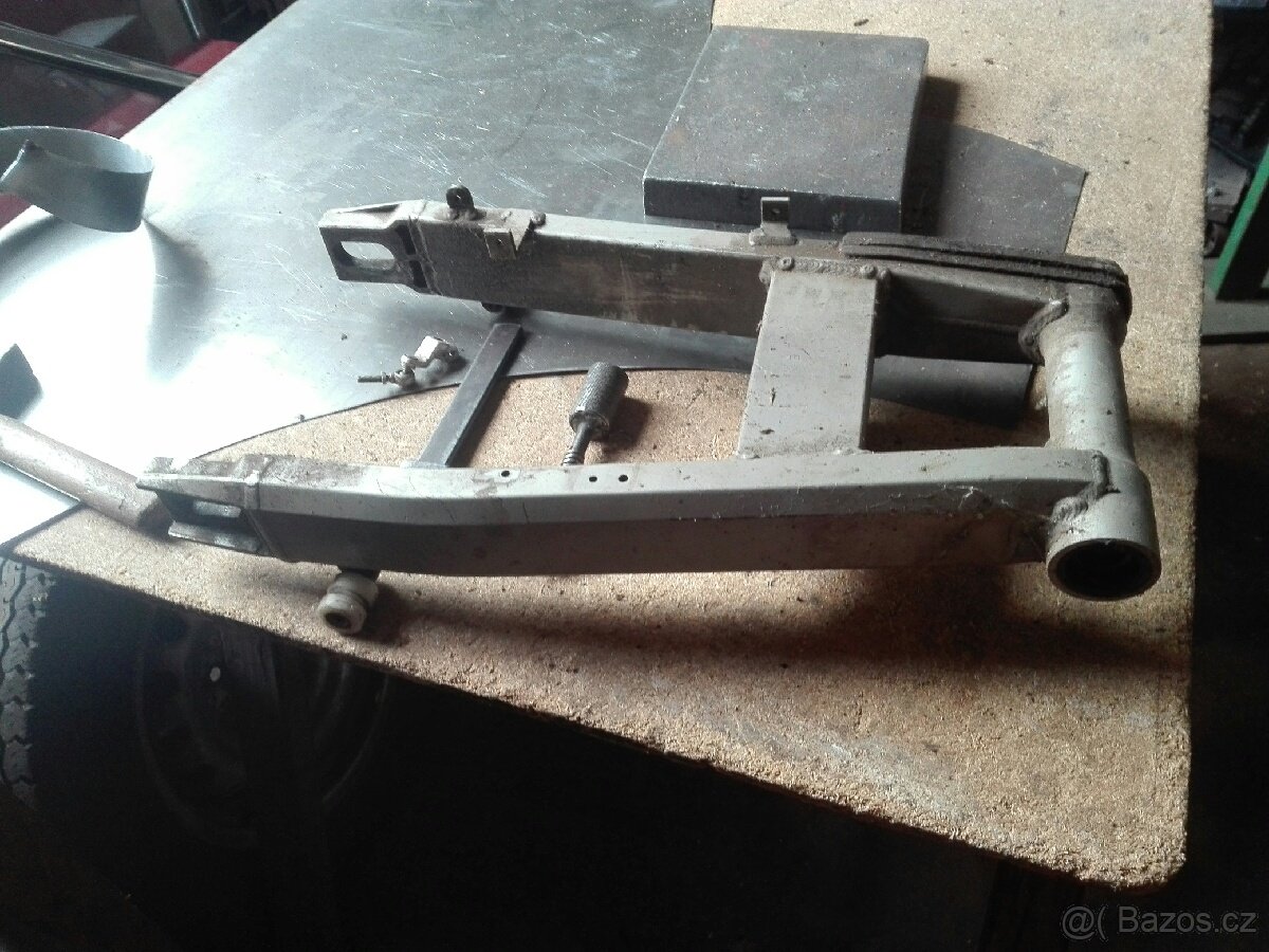 Kawasaki NINJA ZX6R -zadní kyvnà vidlice - 2