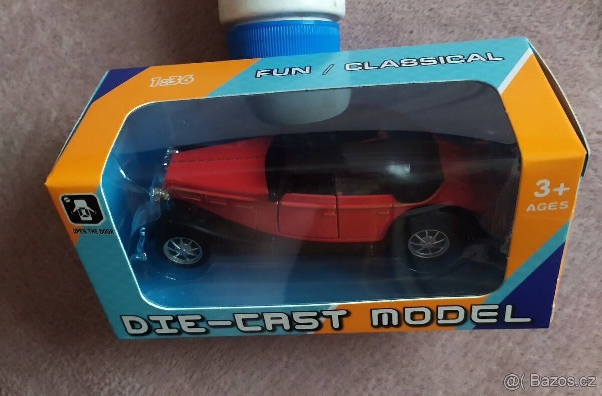 1:43 -1:36 model autíčka Old timer Mazda RX-7 - 2