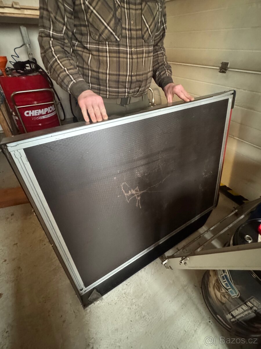 Šuplík do pick- up auta - 2