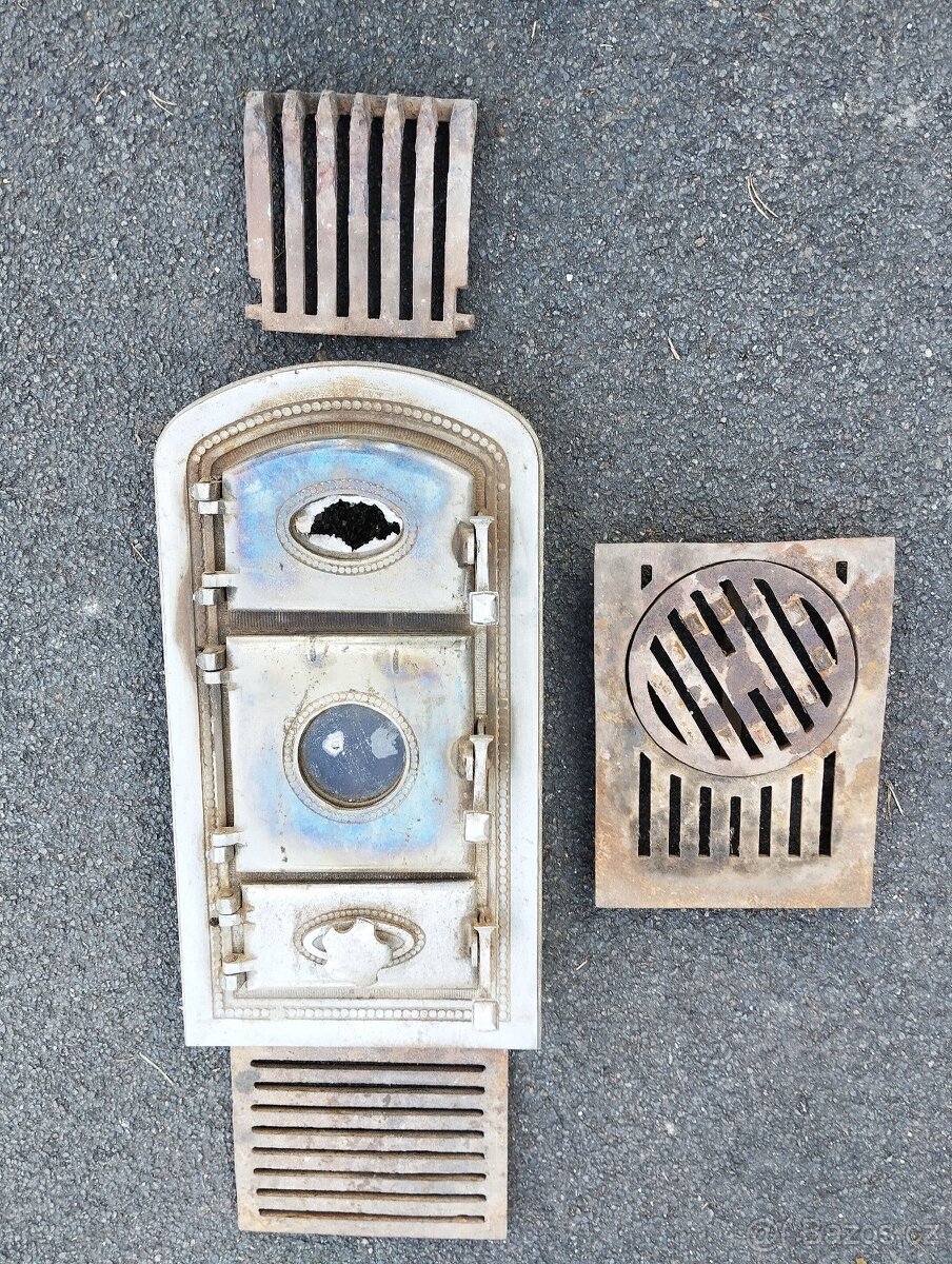 Prodám starožitná dvířka ke kamnům a rošty - 2