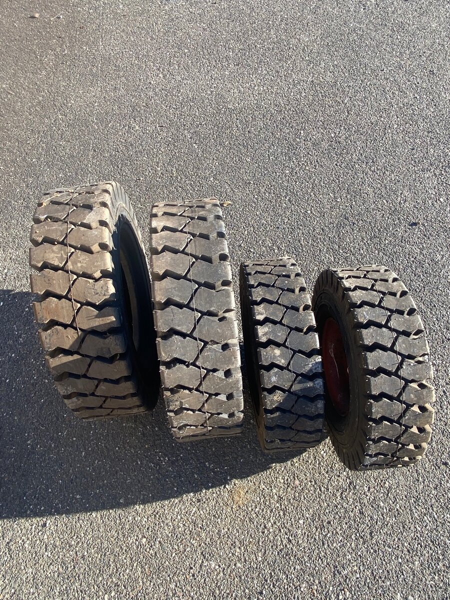 Vysokozdvižný vozík - 2