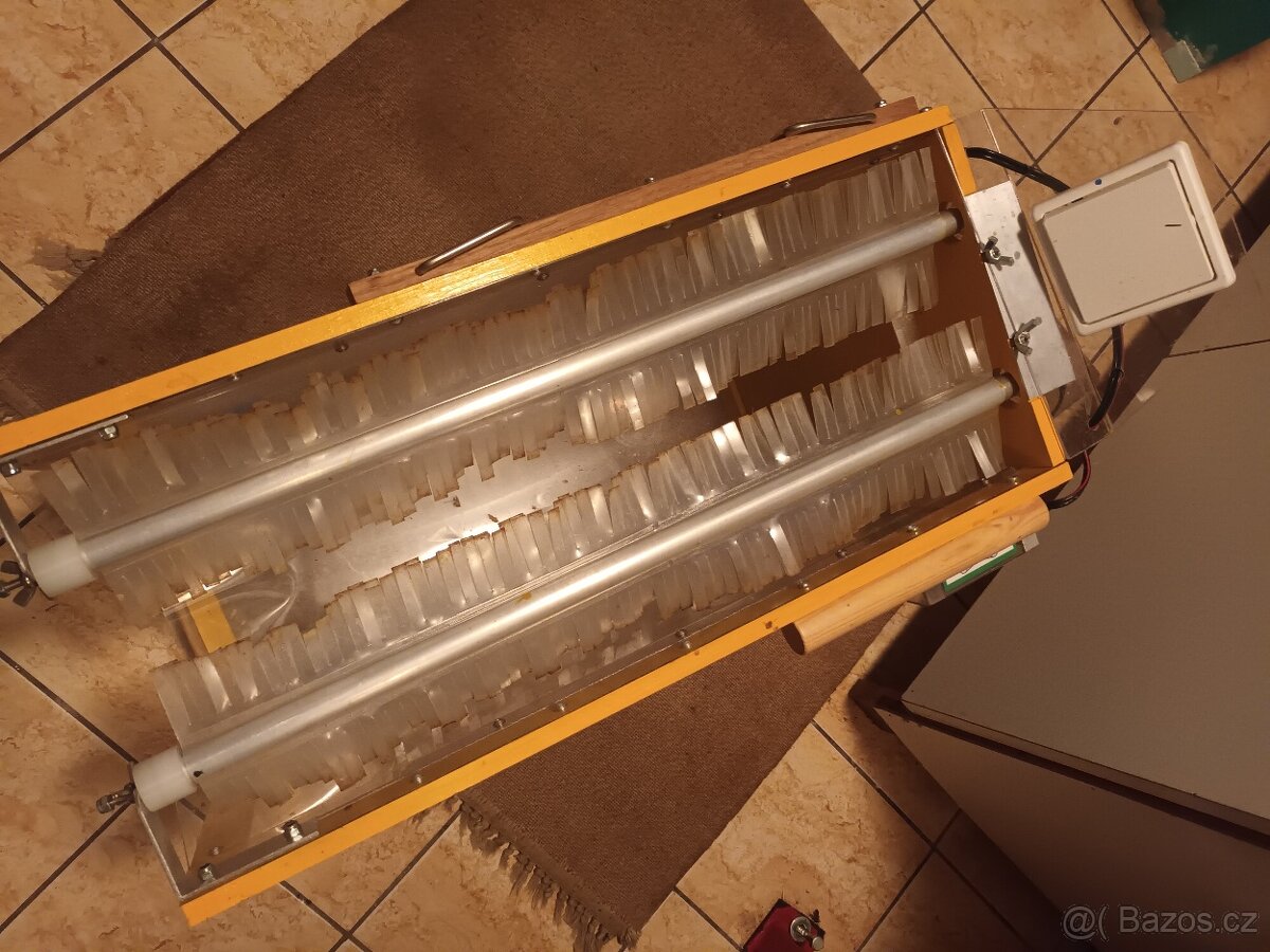 Ometac vcelich rámku - 2