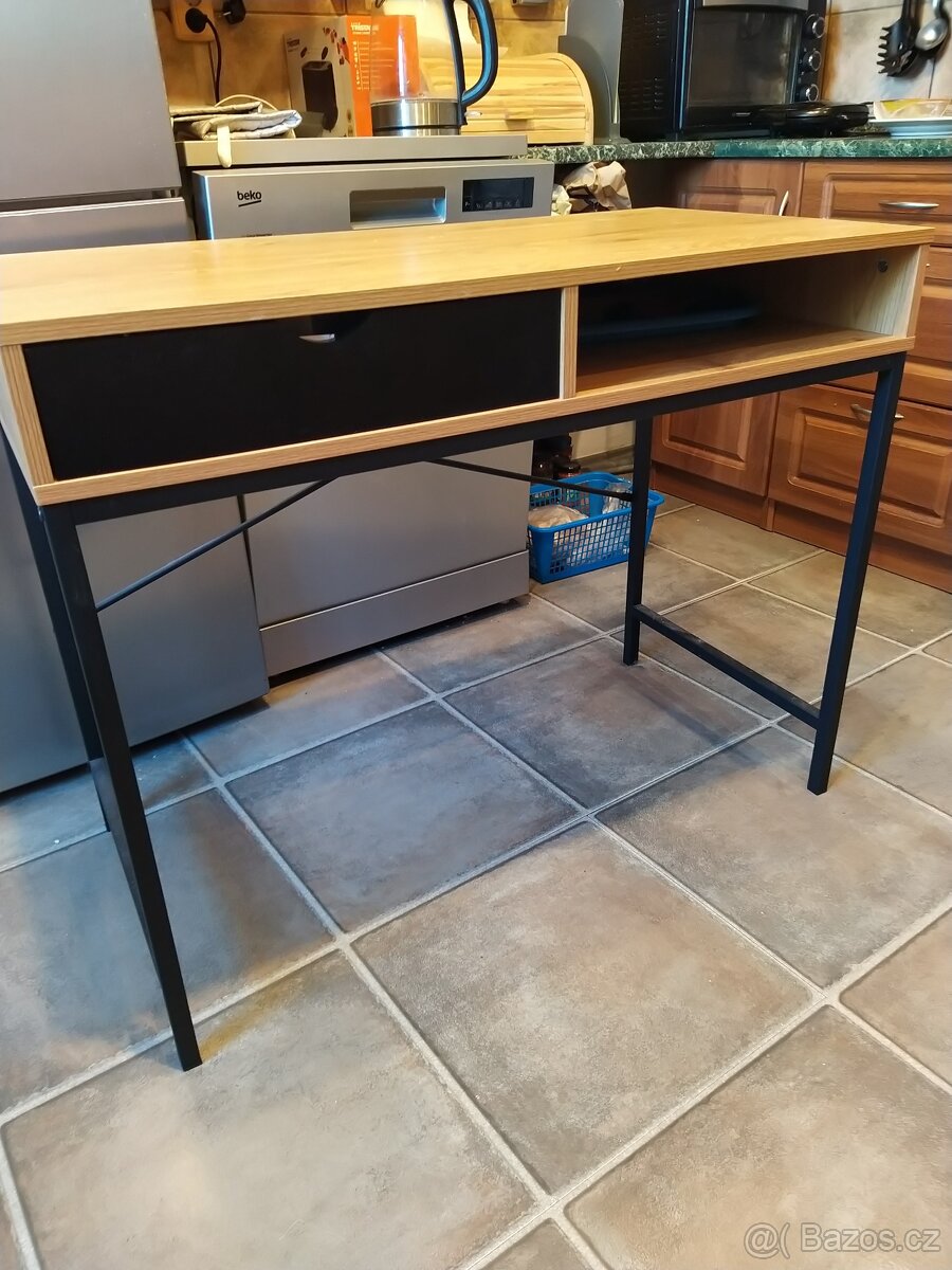 Psací stůl Trappedal - 2