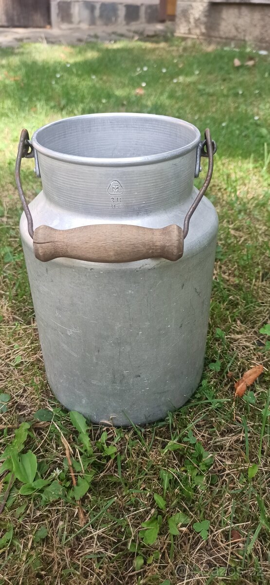 Retro hliníková konvička, 3 l - 2