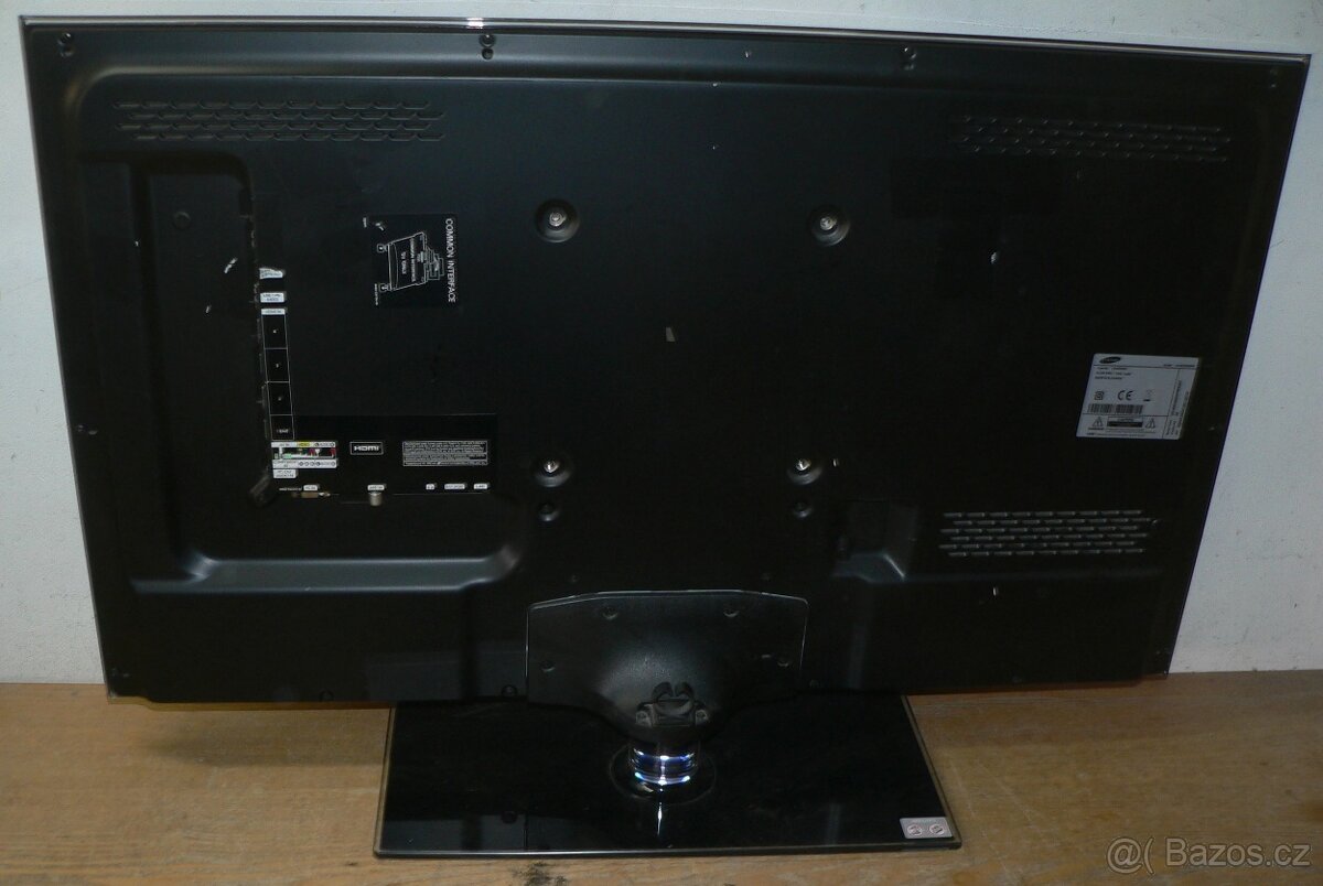 FullHD LED televize SAMSUNG 102cm, nemá DVBT2 - 2