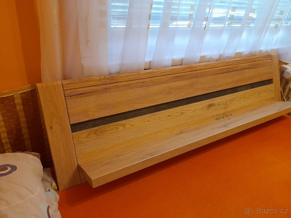 Police na stěnu - 2