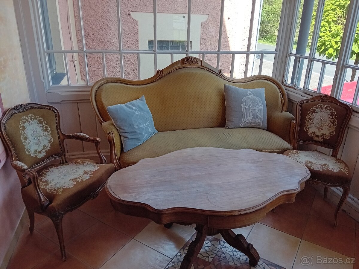 Starožitný antický nábytek - 2