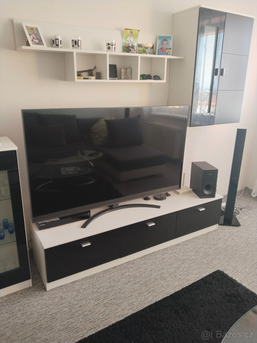 Šedy koberec 5,7x3,5m - 2