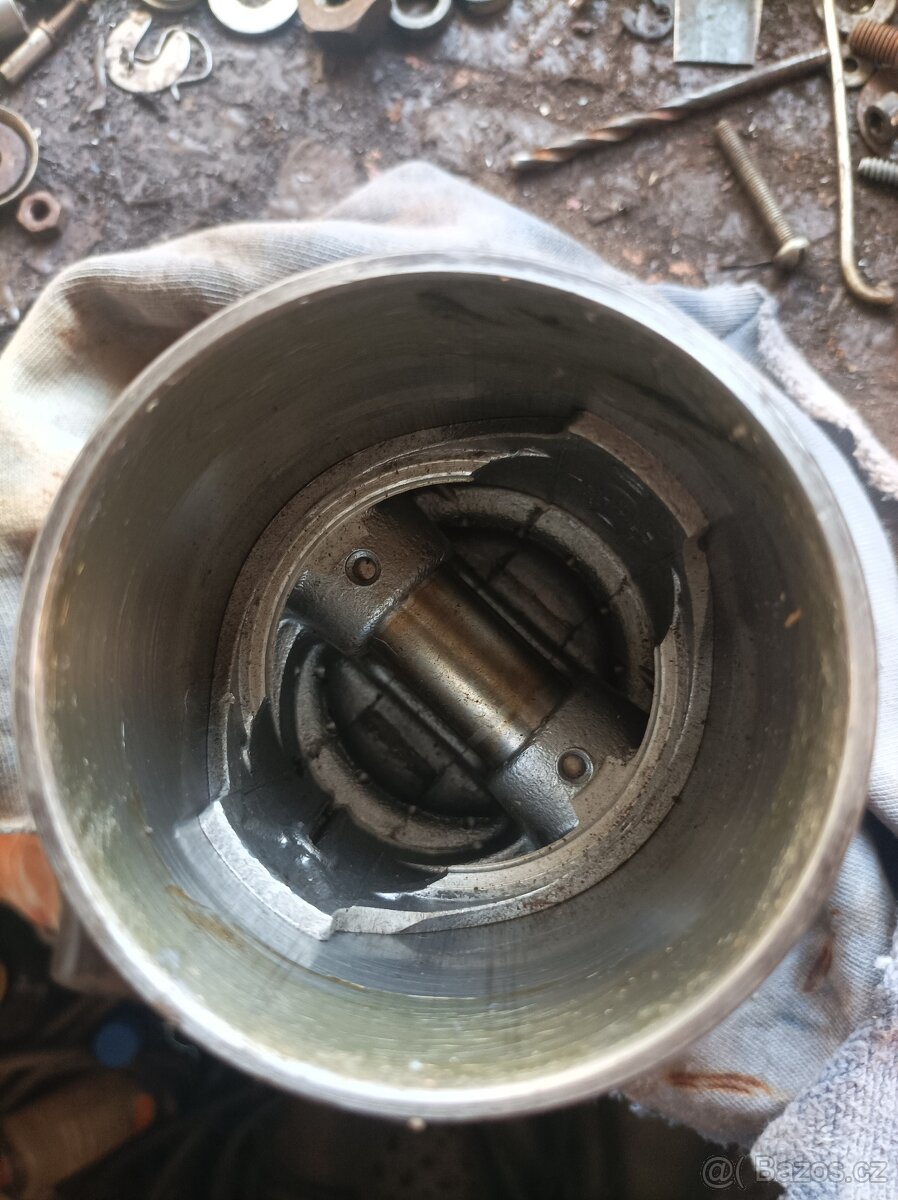 Tatra 603/1, 805: válcové sestavy, válce, písty - 2