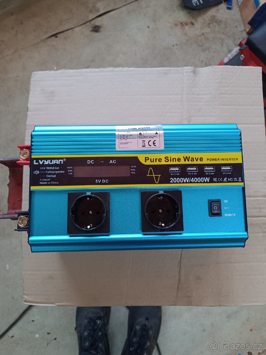 Měnič napětí 12/230 - 2