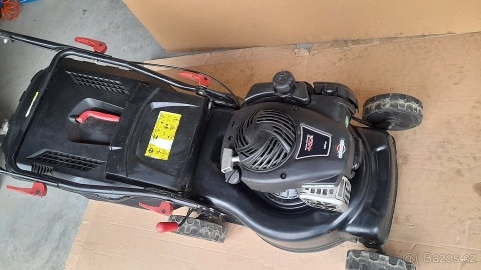 Benzínová sekačka Briggs-stratton 45 cm - 2