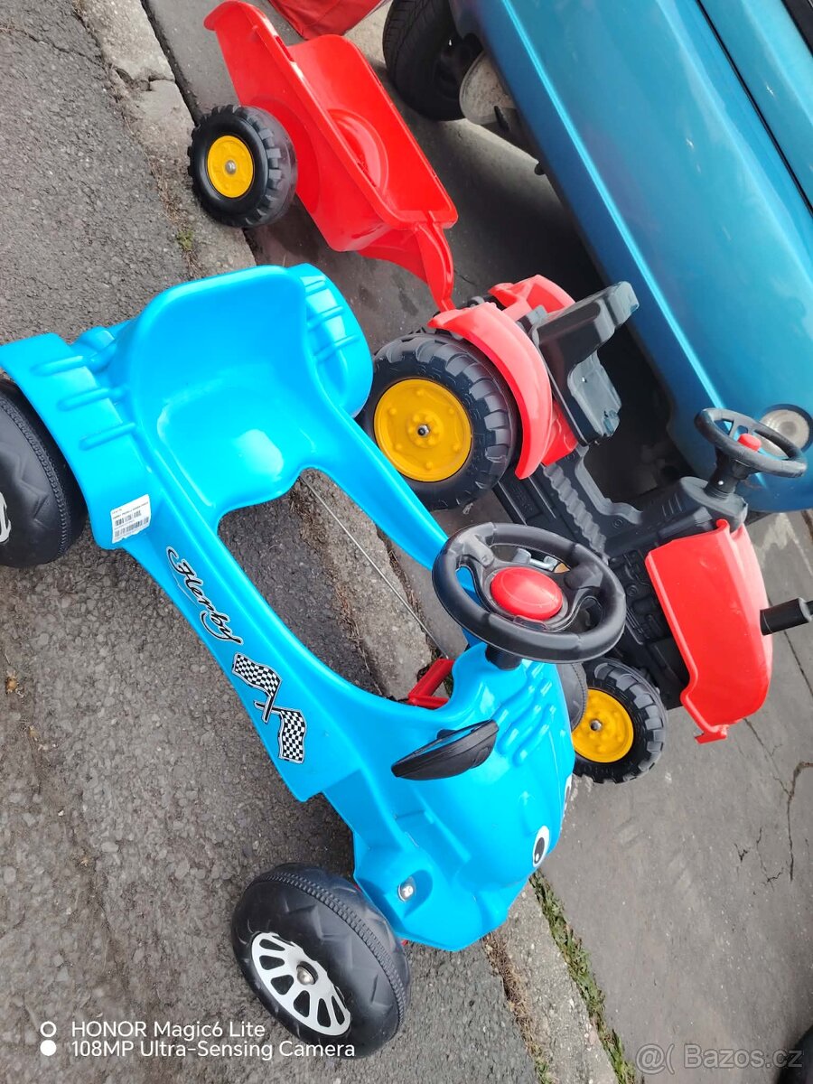Prodám trakto a autíčko - 2