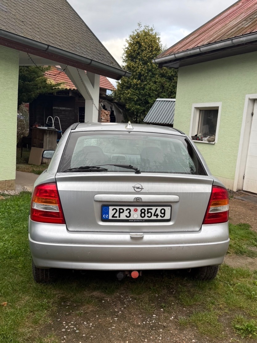Opel Astra - 2