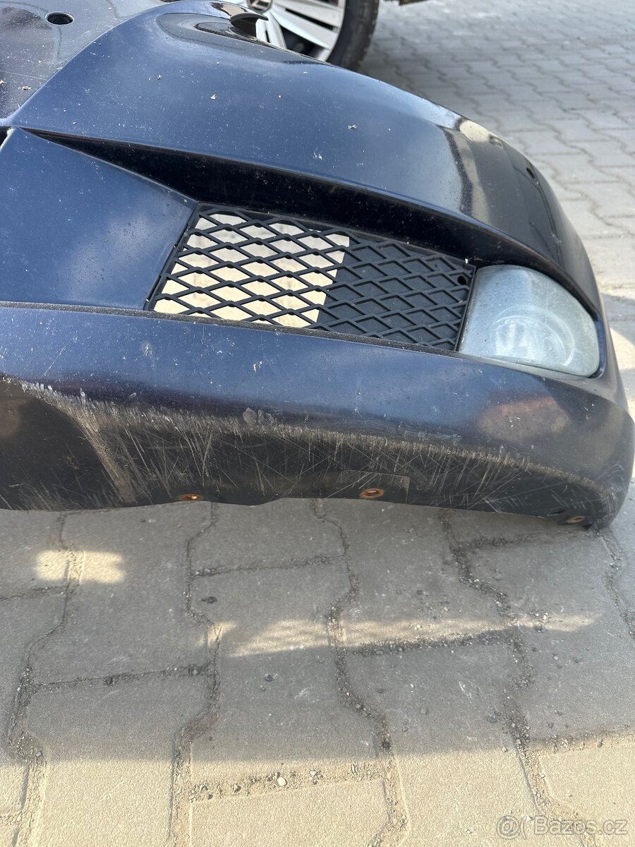 BMW E92 - přední nárazník - 2