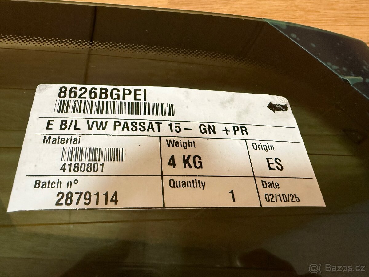 Zadní okno VW passat b8 - 2