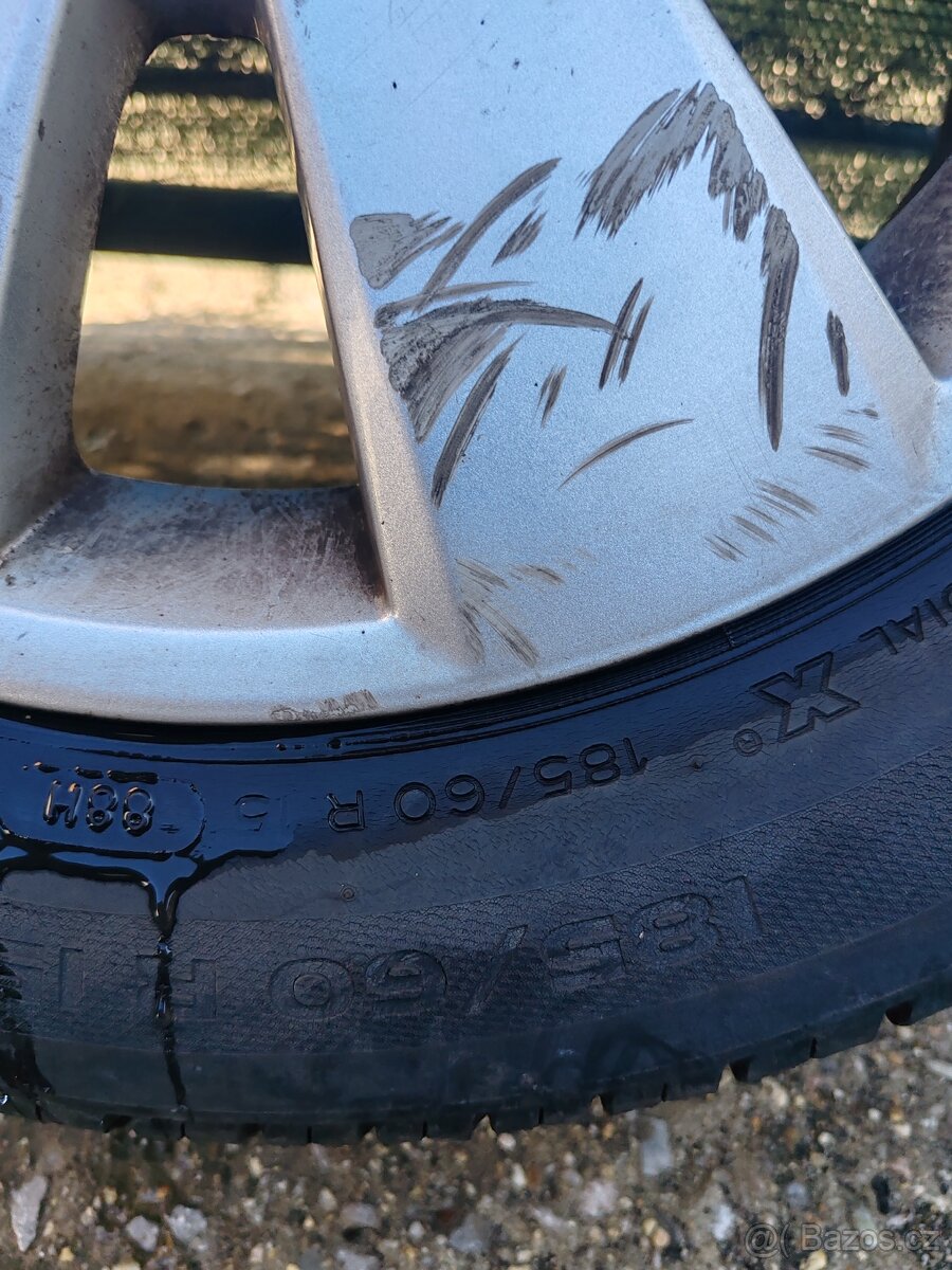 Obuté letní pneu na alu - 2